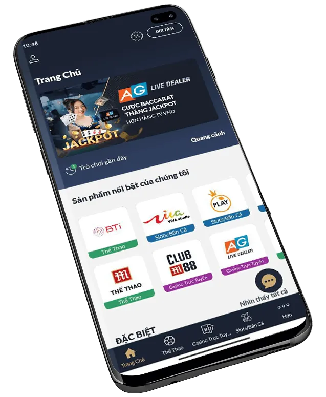 Nhân viên hỗ trợ khách hàng ff168 ios thân thiện đang tư vấn